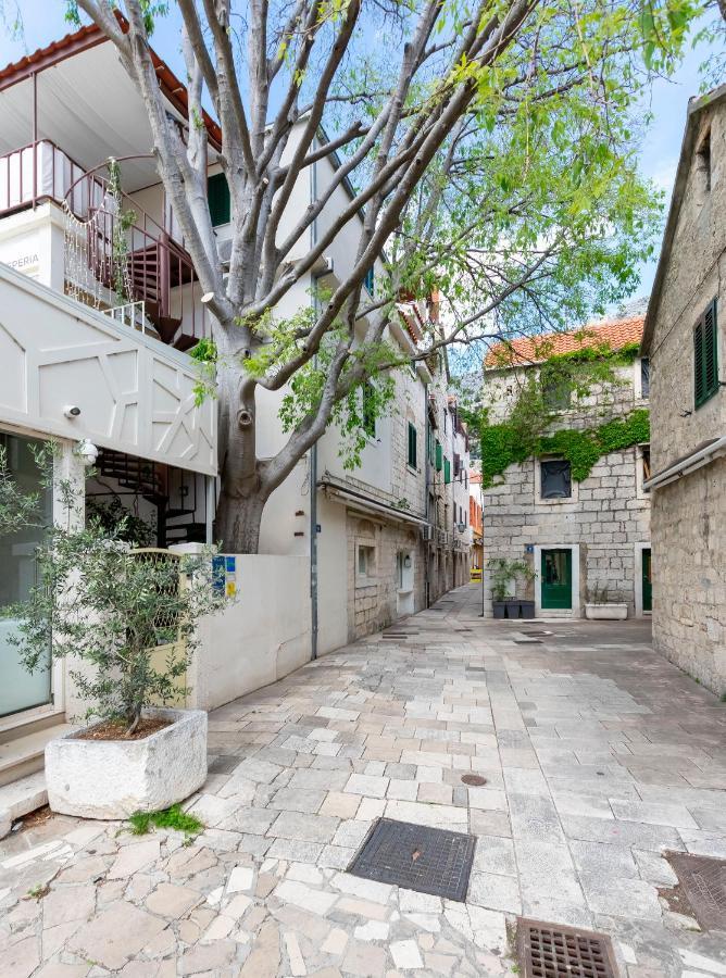 אומיס Apartment Ivanka מראה חיצוני תמונה