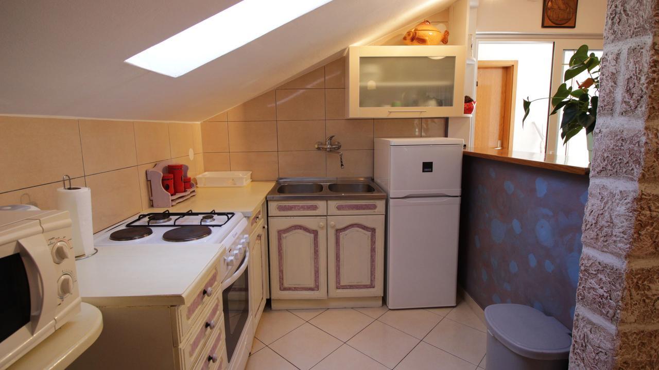 אומיס Apartment Ivanka מראה חיצוני תמונה